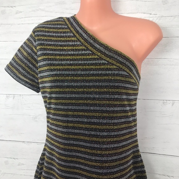 SUGAR + LIPS  ONE SHOULDER DRESS. - Picture 2 of 6